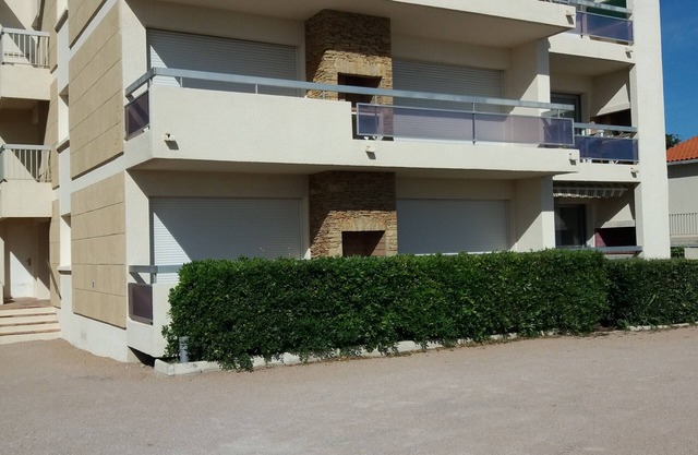 Fantastic location, just cross the road and you are on the beach !