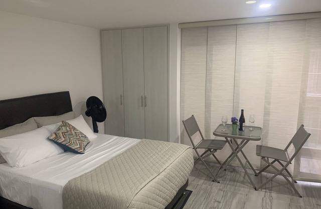 Fantastic studio apartment, full endowment!