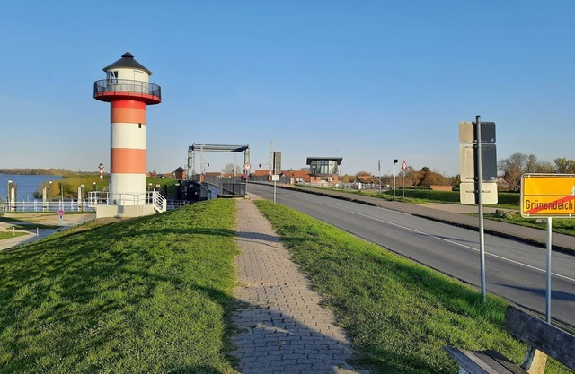 Fantastic vacation apartment directly on the Elbe in the Altes Land