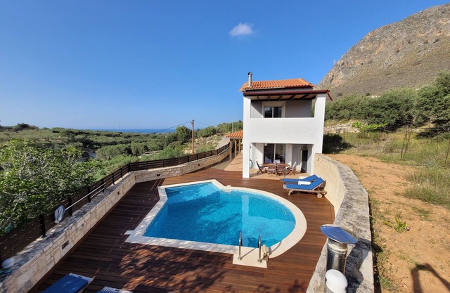 Fantastic Villa With Private Pool, Sea, Mountain & Village Views, Ideal Location