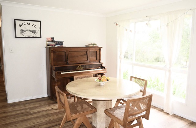 Farmhouse in Byron Bay Hinterland. Pet friendly!