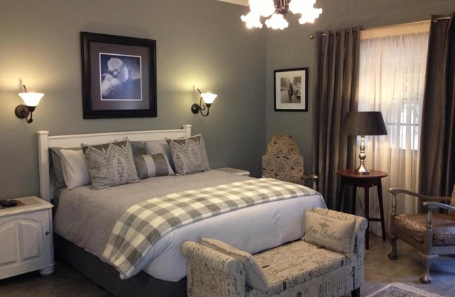 Farmhouse Lodge
