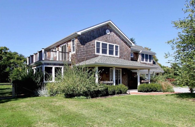 Farmhouse Nestled by Meadow, Pool, Near Beaches and Centrally Located!