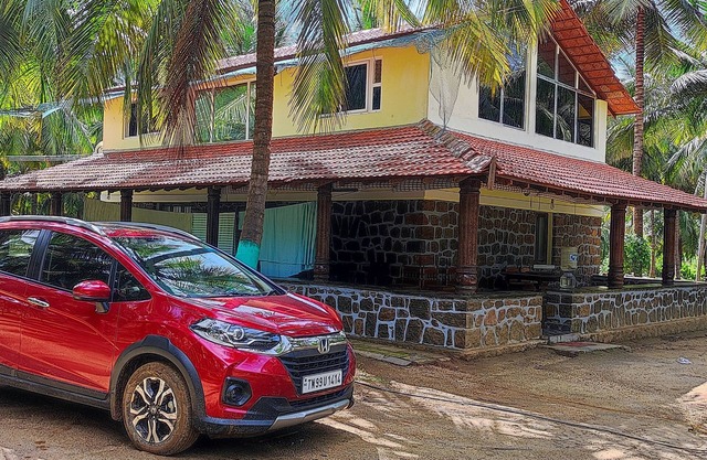 Farmstay located amidst coconut farm within one hour drive from Coimbatore city.