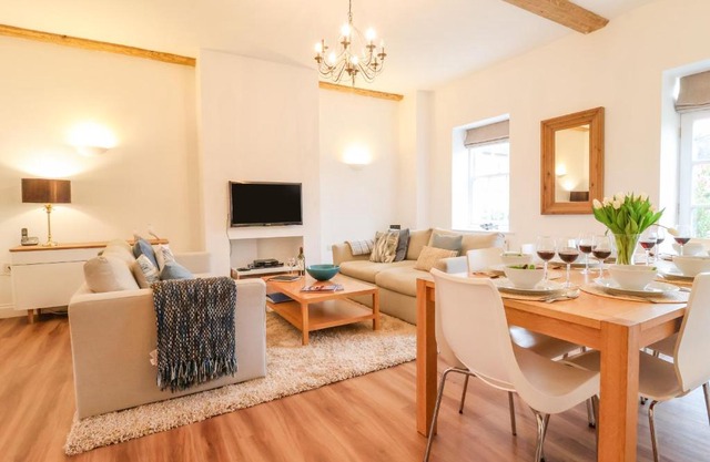 Feathers, Blythburgh