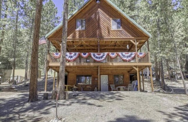 Featherville Mountainside Cabin (Great for families) 4 bedroom + 1 loft