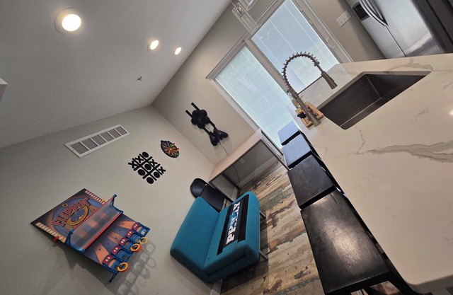 Federal Hideaway Spacious 4-bedroom house in charming Philadelphia with WiFi, AC