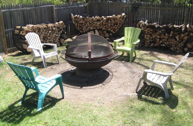 Fenced Yard Private Lakes 7 Beaches Huge Fire Pit