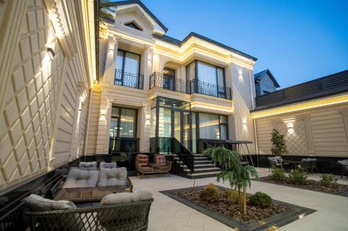 FERIDE'S boutique hotel