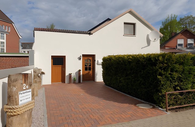 'Ferienhaus Am Mühlenweg Brunsbüttel' with Private Terrace, Private Garden and Wi-Fi