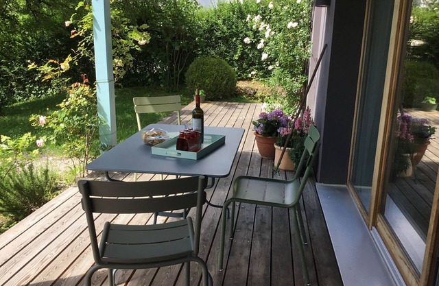 Ferienhaus mit Garten, Klarer Architektur und Puristischem Design