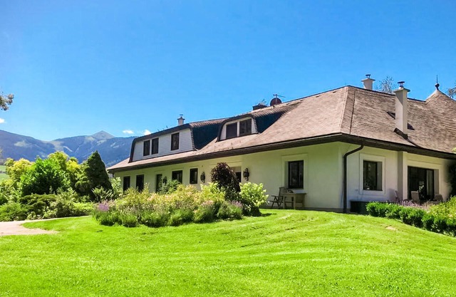 Ferienhaus mit schoenen Pool