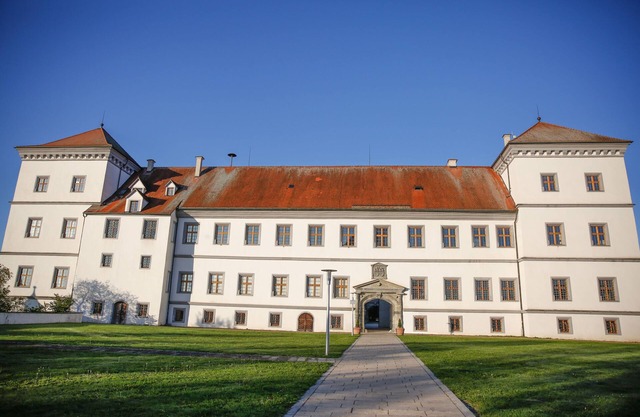 Ferienwohnung, 100 qm, 2 Schlafzimmer, Großer Balkon, Max. 4 Personen