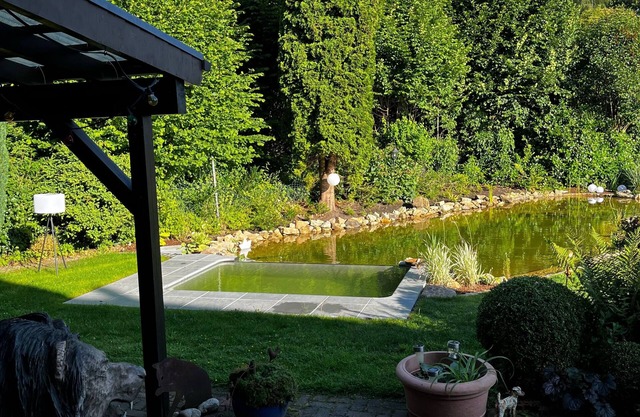 Ferienwohnung mit Whirlpool und Sauna im Außenbereich