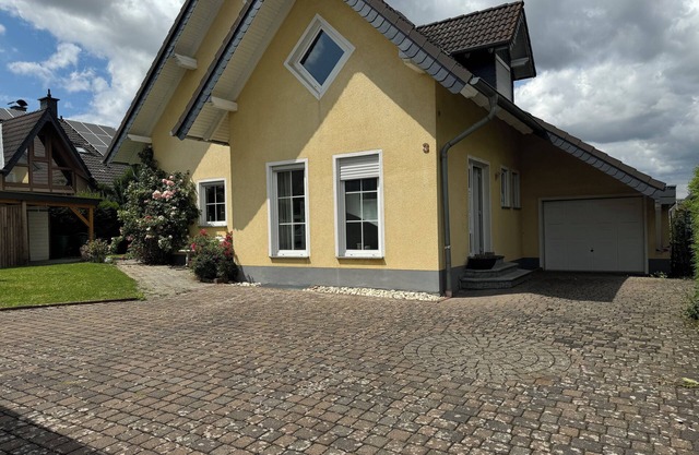 Ferienwohnung Sonnenkastell 2 in der Burgstadt Kastellaun mit Direktem Garten