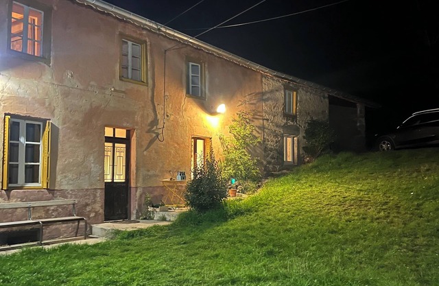 Ferme Rénovée en Altitude Avec Dépendances, Pour Familles, Groupes et Évènements