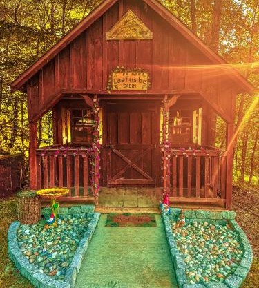 Fern Hill Retreat - Glamping Experience & Swimming Pond!