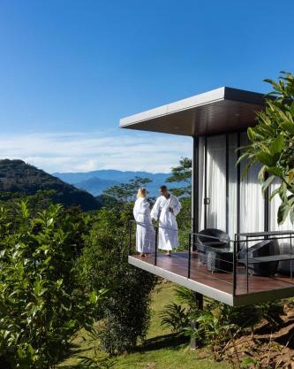 Ferndale Retreat Knuckles