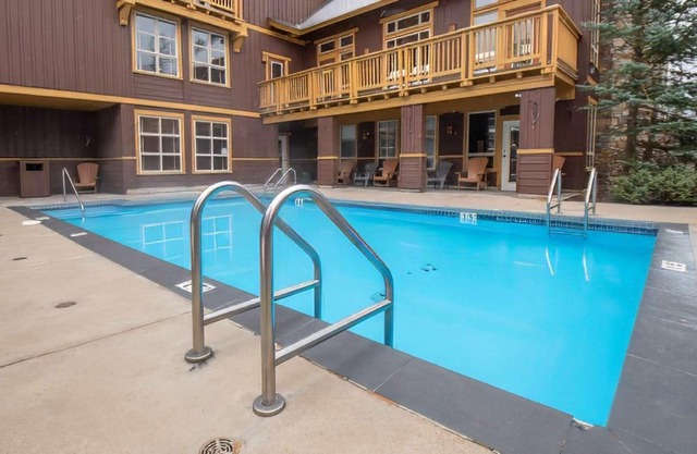 Fernie - Timberline Lodges Spruce #225