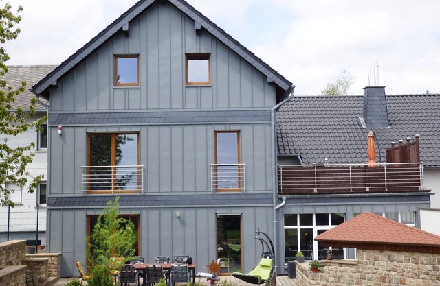 Feuerscheid Countryside Mansion