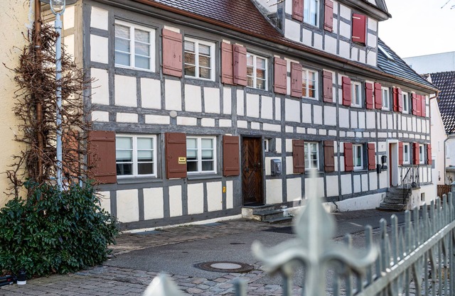 FEWO in a historic half-timbered house, 10 minutes' walk from the relaxing Federsee lake