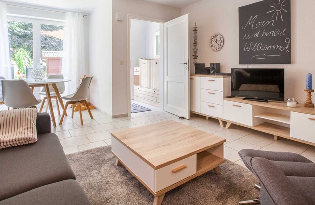 FH between the beaches - FHD - cottage between the beaches - FHD