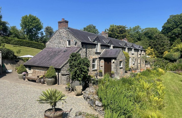 Fiddlers Green Cottage, Tenby