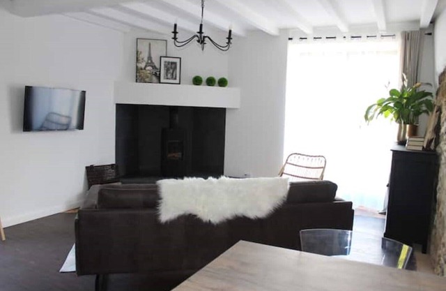Fig Tree Cottage-Idyllic retreat in a National Park180x190 Bed or 2x90x190 Beds