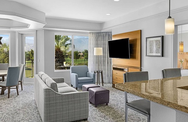 𝐅𝐢𝐧𝐝𝐢𝐧𝐠 𝐌𝐞𝐢𝐥𝐢-Coachella Fun @ Desert Springs Villas Resort+Amenities