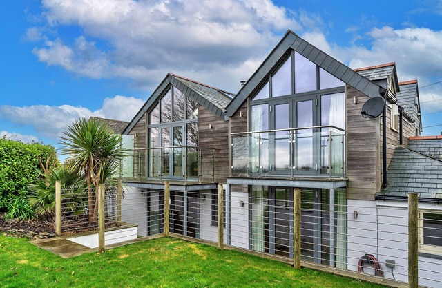 Finest Retreats | Dingles Cottage