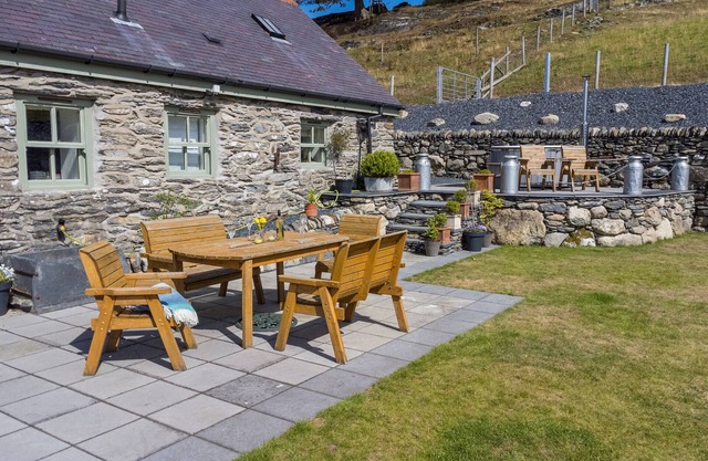 Finest Retreats | Moelis Granary