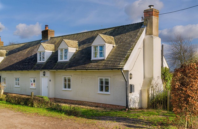 Finest Retreats | The West Wing at Gypsy Hall