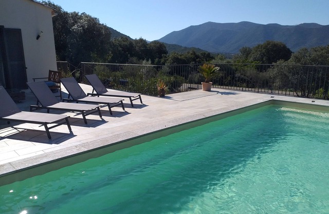 Fior d'alivu new house with private pool in the countryside