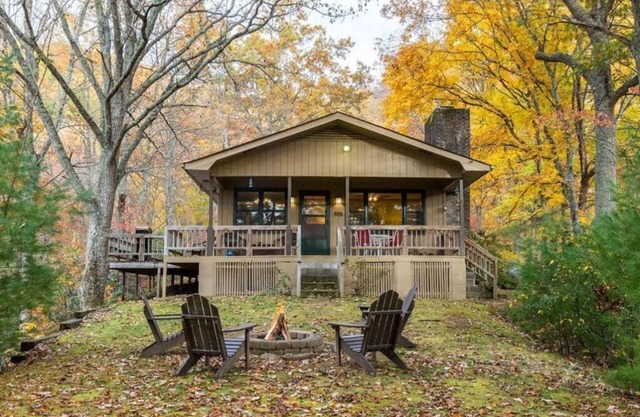 Firefly Cottage, Near Bryson City, and Nantahala Outdoor Center