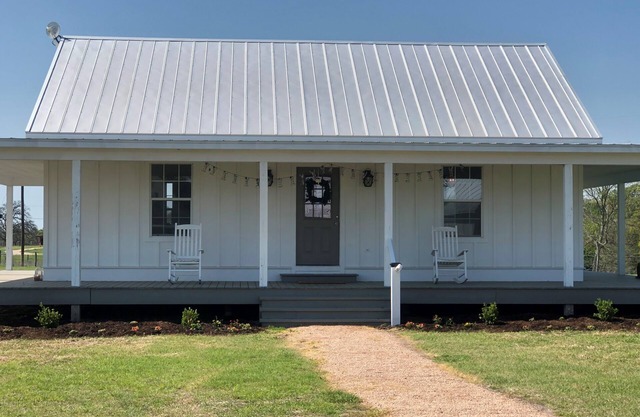 Firefly Farms - Country Guest Cottage