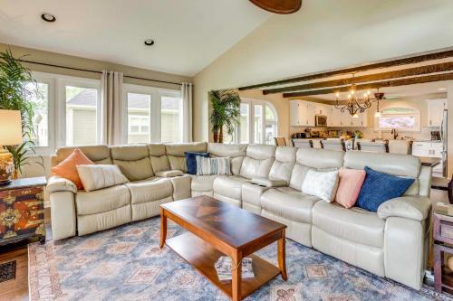 Fireside Nights, Winter Lake View! Hayesville Home