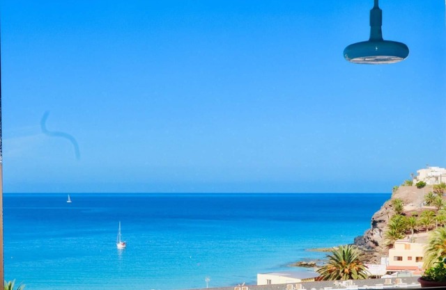 FIRST LINE BEACH APARTMENT