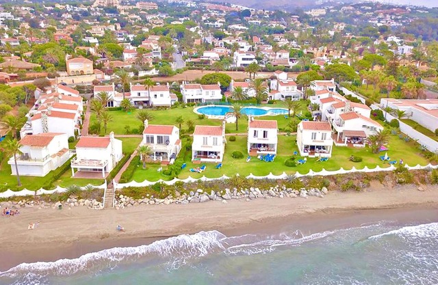 First Line Dunas Beach