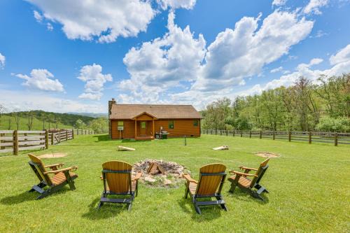 Fish, Hike, Hunt Secluded Cabin in Doe Hill!