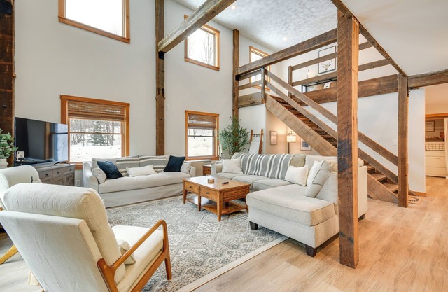 Fish, Hike & Ski: Spacious Family Escape in Eden