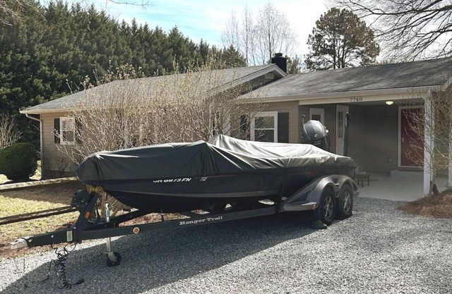 Fisherman and Families 3 Bedroom 2 Min from Marina