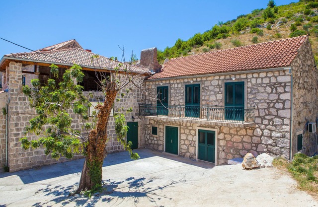 Fisherman's House Sea front Brsečine