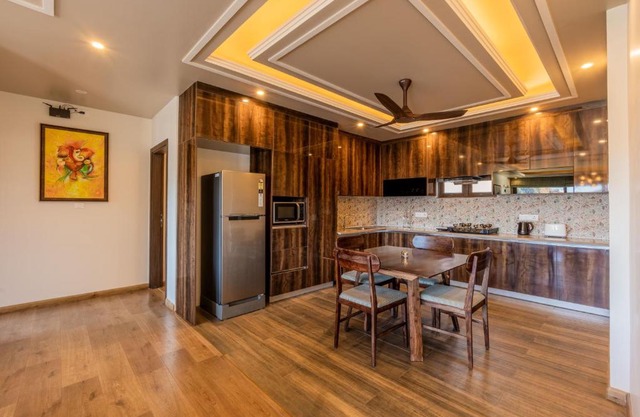 Five Star Hotel Apartment by The Manor Hotel