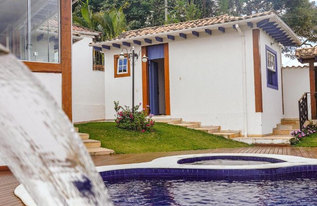 Flat com Piscina no Centro de Tiradentes