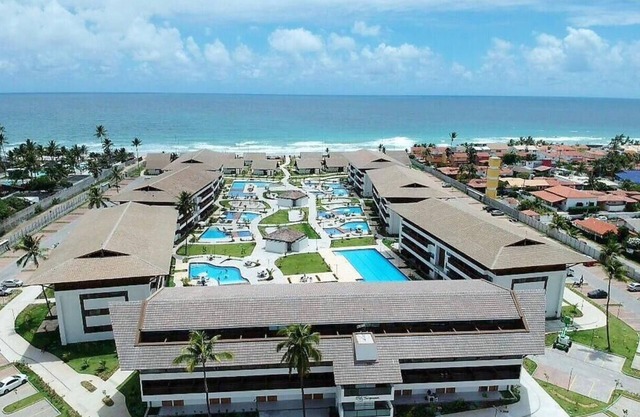 Flat comfortable seafront for you and your family.