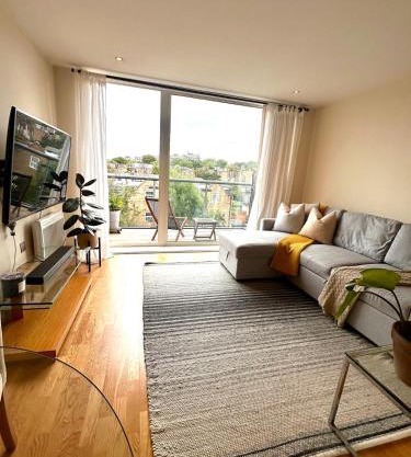Flat in Arsenal Islington Central London