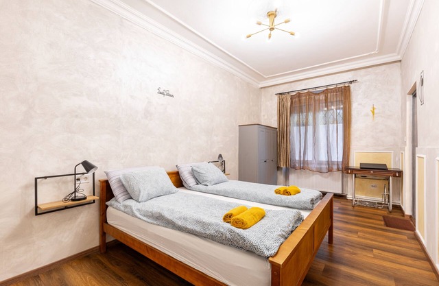 Flat in Corvin Negyed with A/C near bus stop from/to Airport