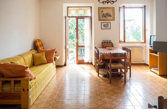 Flat in the historic centre with balcony