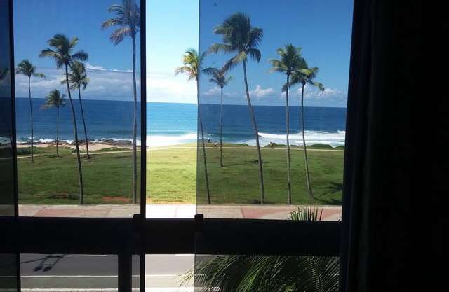 Flat Jardim de Alah- Sea view 450m from the New SSA Convention Center