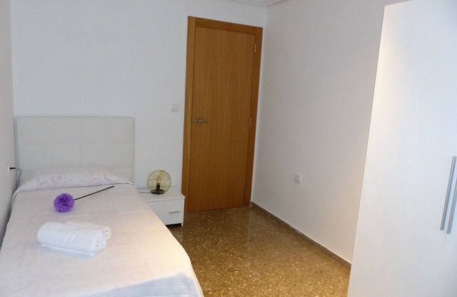 FLAT REFORMED IN PUERTO DE SAGUNTO. REGISTRATION No. VT-44888-V